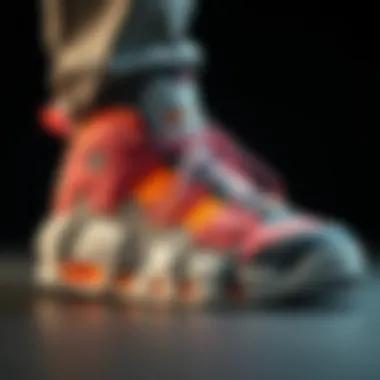 Showcase of the Nike Air More Uptempo's cushioning technology